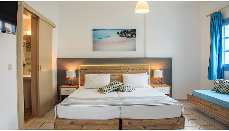 Almare Beach, Крит